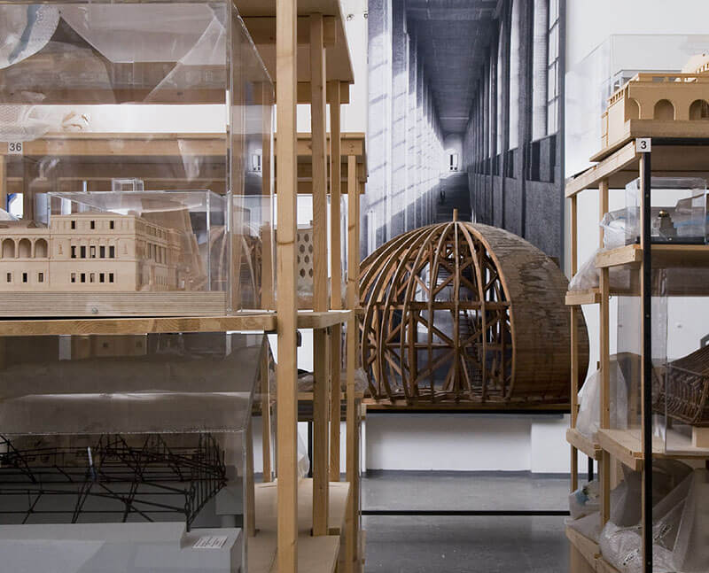 In der Sammlung des Architekturmuseums sind die Geschichten zum Greifen nah. (Foto: A.M.)