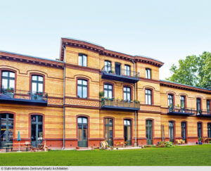 Foto: Stahl-Informations-Zentrum/ Graetz Architekten Lösung bei Denkmalschutz: Die Balkone wurden mit einer Spezial-Verankerung befestigt.