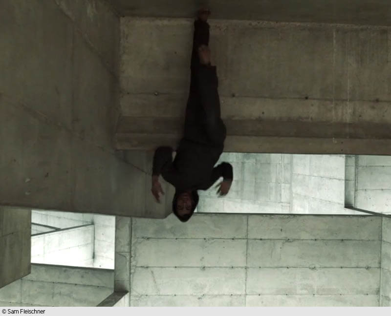 „Right Side Down“: Leichtes Spiel mit den Perspektiven. (Filmstill: Sam Fleischner)