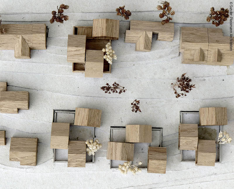 Architekturmodell mit Häusern aus Holz