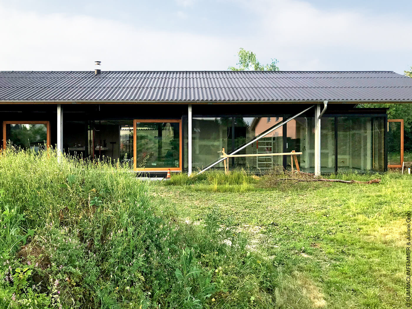 Das Wohnhaus in Ottendorf-Okrilla von außen