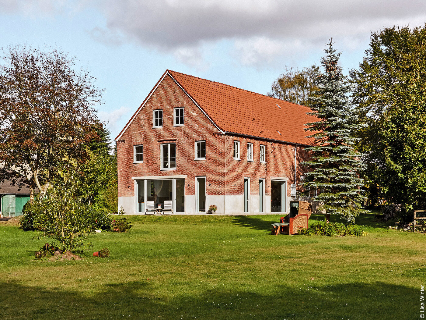 Sanierter Rinderstall mit Garten