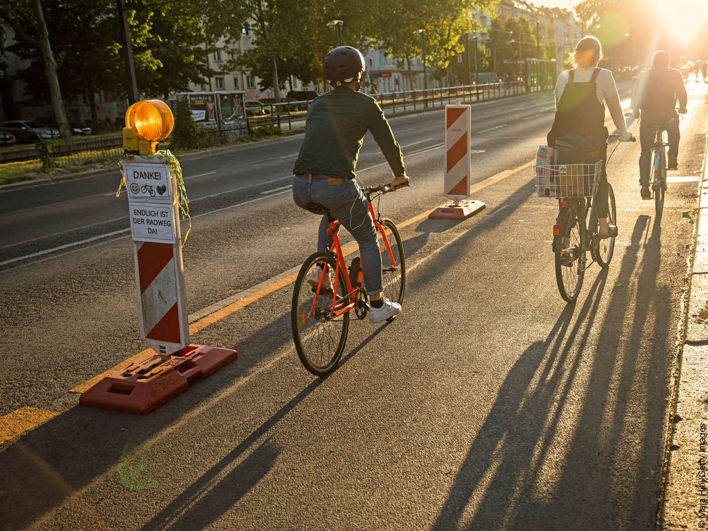 Fahrradfahrer auf Radweg