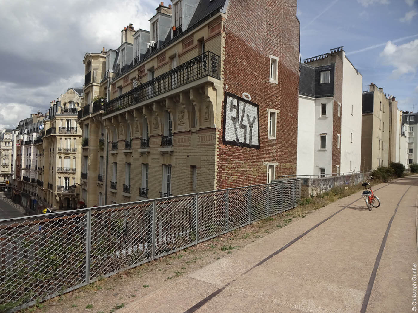 stillgelegte Bahnstrecke in Paris