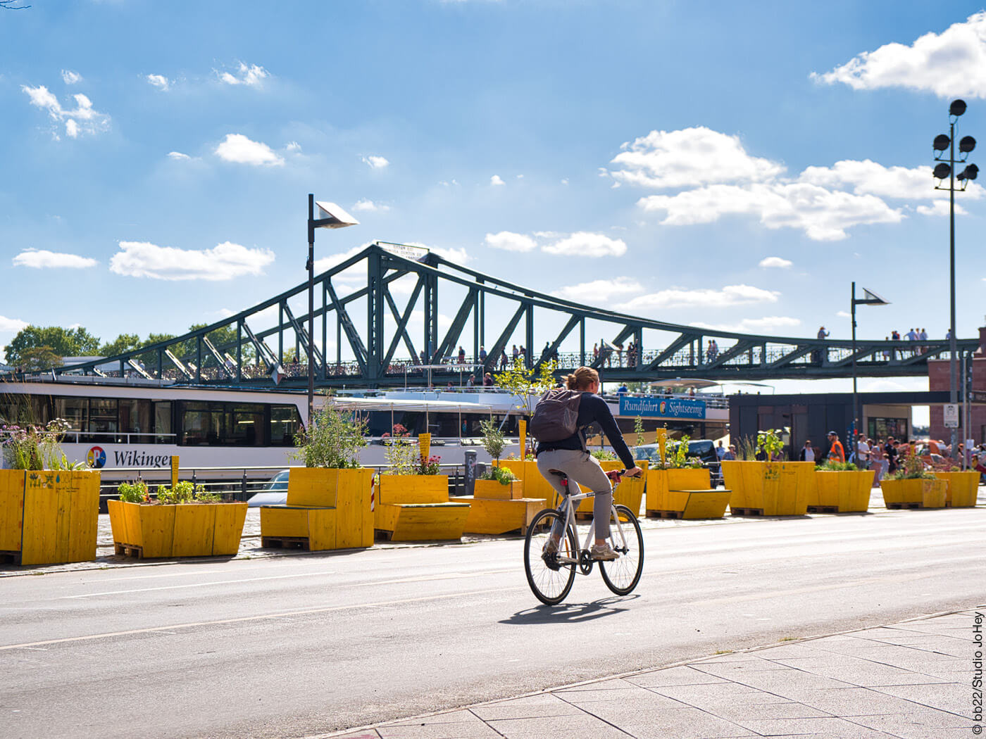 Fahrradfahrer am Mainkai