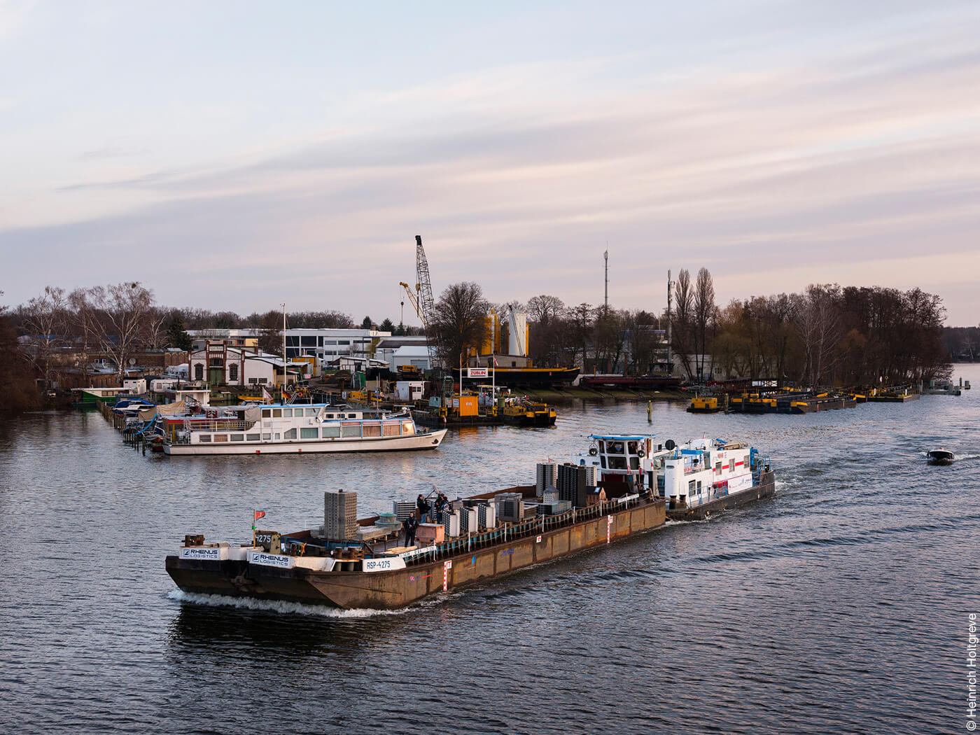 Kunstprojekt Neustadt beim Transport mit dem Schiff