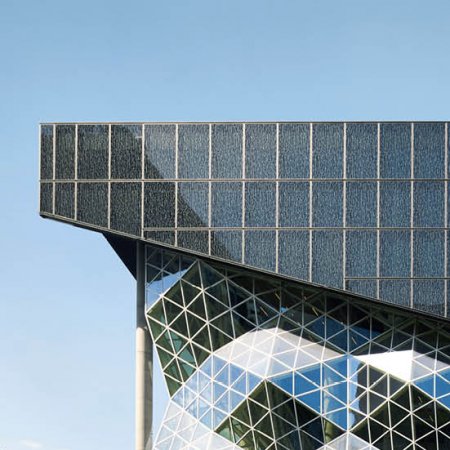 Vogelschutzglas am Axel Springer Campus