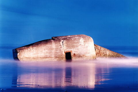Bunker des Atlantikwalls im Wasser