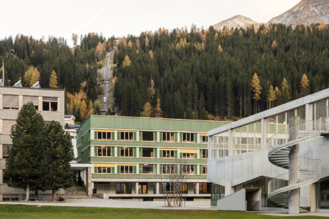 Schulgebäude in Davos