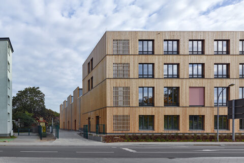 FNR Fassadeder städtischen Wilhelm-Gentz-Schule in Neuruppin